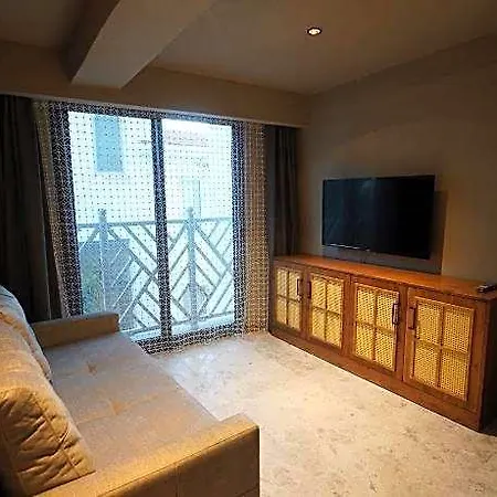 Hotel Icon Cedit